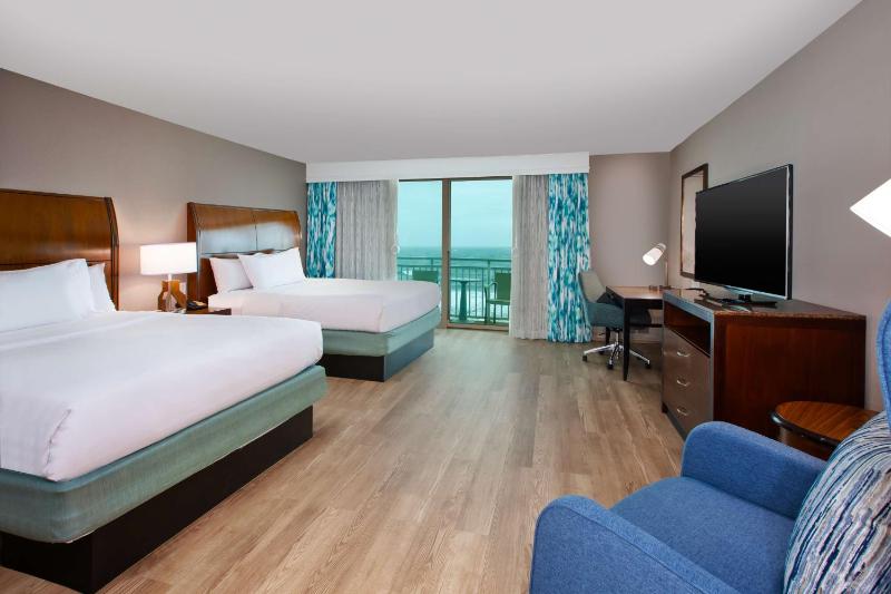 Queen Room with Two Queen Beds and Bath Tub - Ocean Front/Mobility Accessible image 3