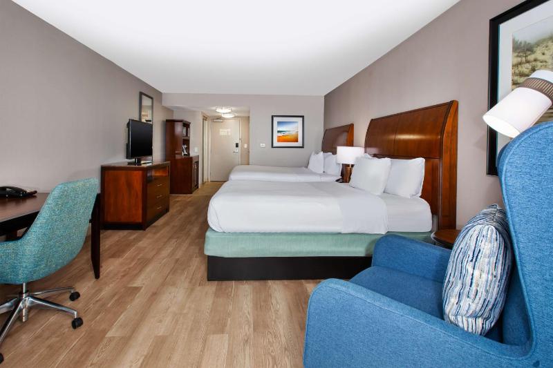 Hilton Garden Inn Virginia Beach Oceanfront - image 22