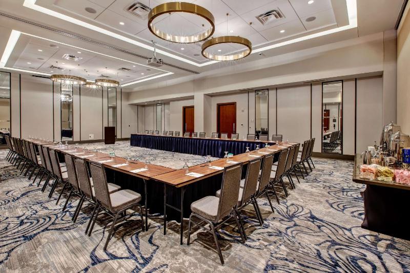 Hilton Garden Inn Virginia Beach Oceanfront - image 34