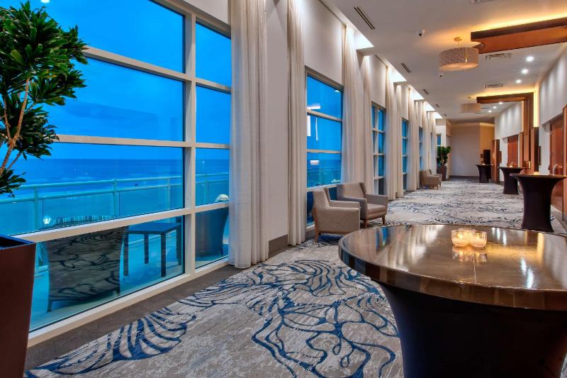 Hilton Garden Inn Virginia Beach Oceanfront - image 43