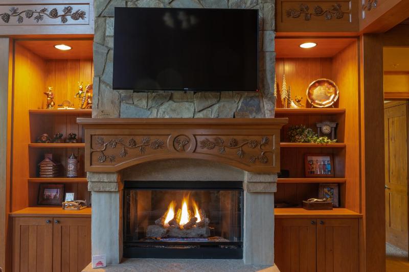 3BRLoft - Ski in out Access and Panoramic Views! - image 16