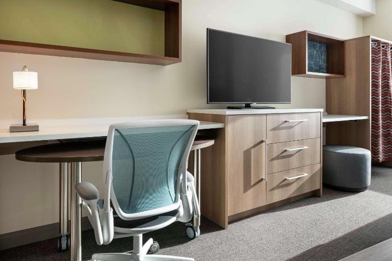 Home2 Suites by Hilton Denver Downtown Convention Center - image 10