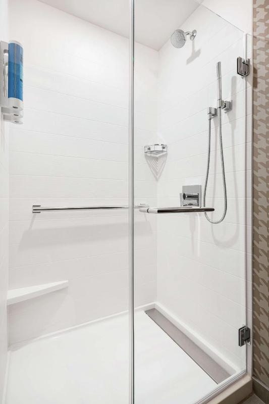 Home2 Suites by Hilton Denver Downtown Convention Center - image 12
