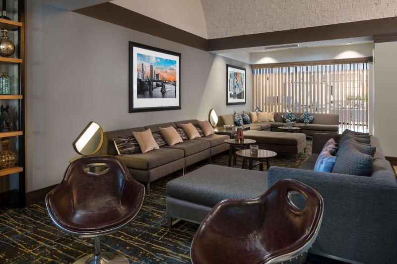 Embassy Suites By Hilton Austin - Central - image 4