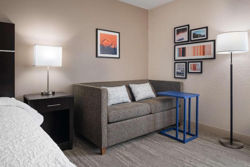 King Room with Sofa Bed and Study - Non-Smoking image 4