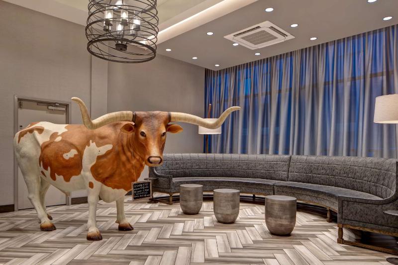 Home2 Suites By Hilton San Antonio Riverwalk - image 2