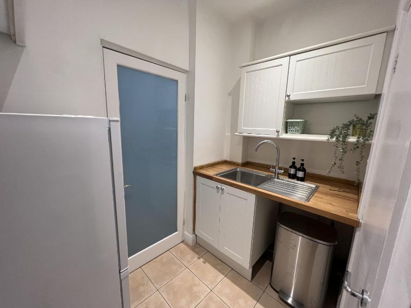 Princess Victoria Hideaway - image 21