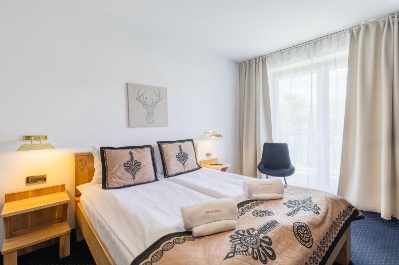 Double Room with Mountain View image 1