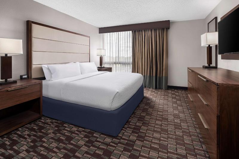 King Room - Mobility Access/Non-Smoking image 4
