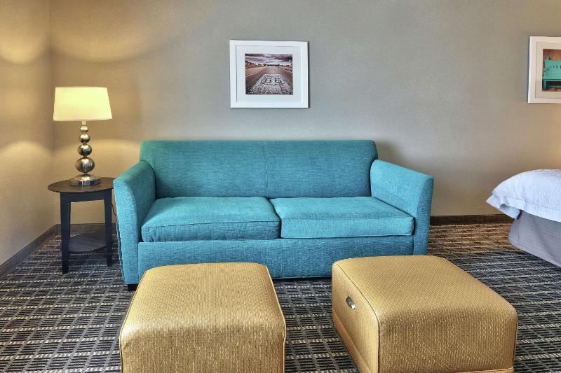 King Room with Sofa Bed - Non-Smoking image 2