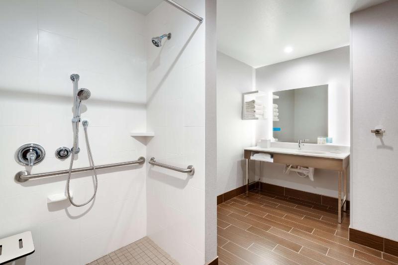 King Studio Suite - Non-Smoking image 4