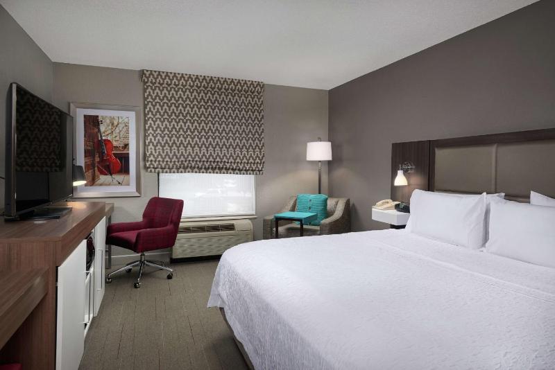 King Room - Mobility Access/Non-Smoking image 1