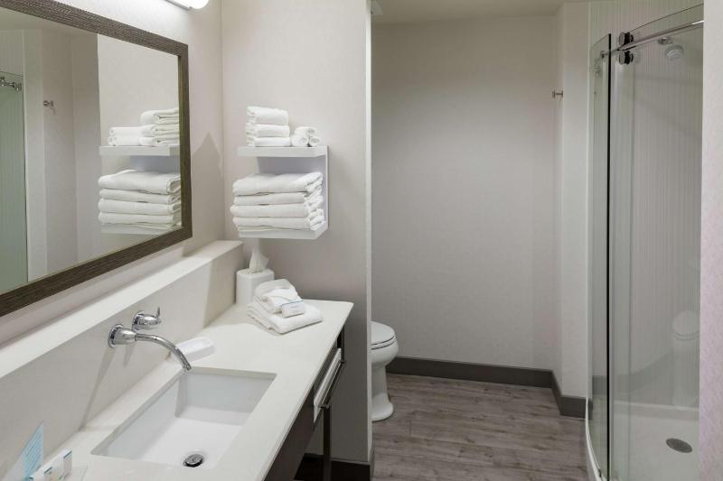 King Room image 2