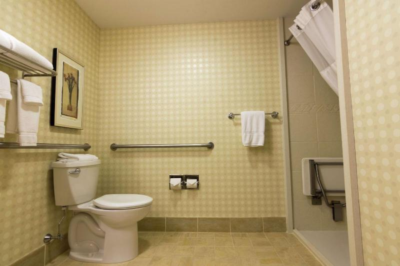 King Room - Mobility and Hearing Access image 2