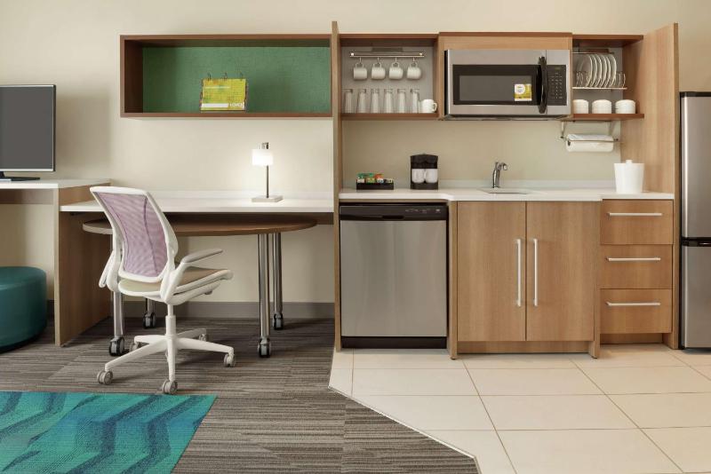 One-Bedroom King Suite - Non-Smoking image 4