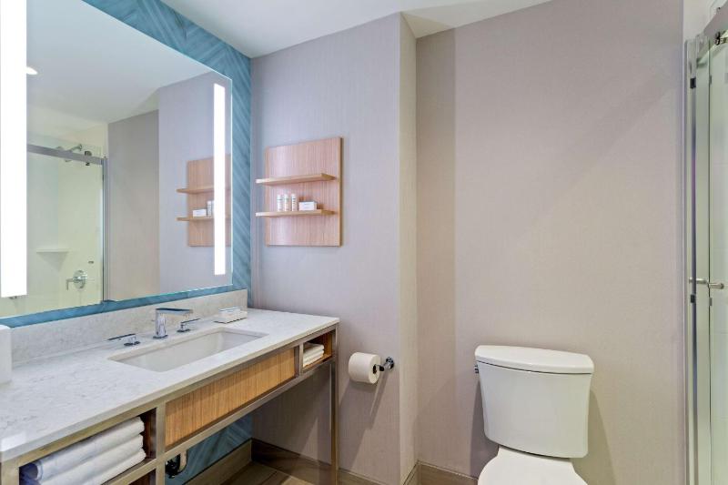 King Room - Hearing Access image 2