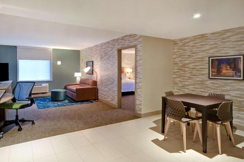 One-Bedroom King Suite - Non-Smoking image 1