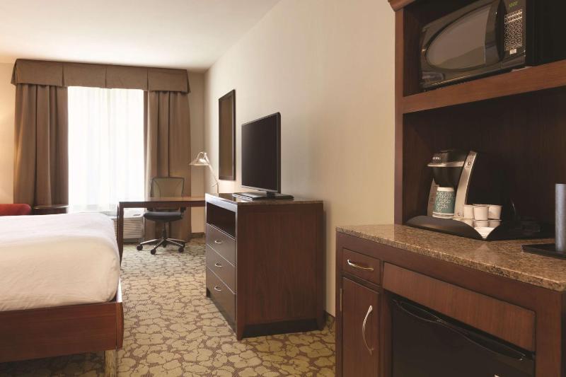 King Room image 3