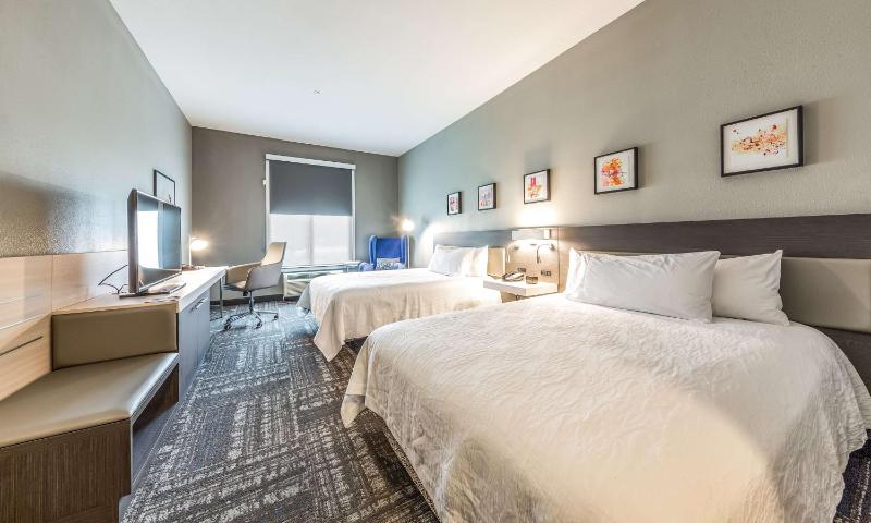 Queen Room with Two Queen Beds image 1