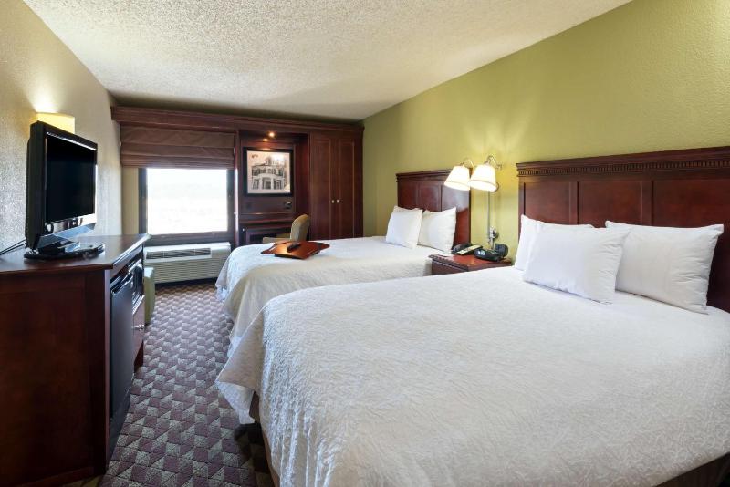 Double Room with Two Double Beds - Non-Smoking image 3