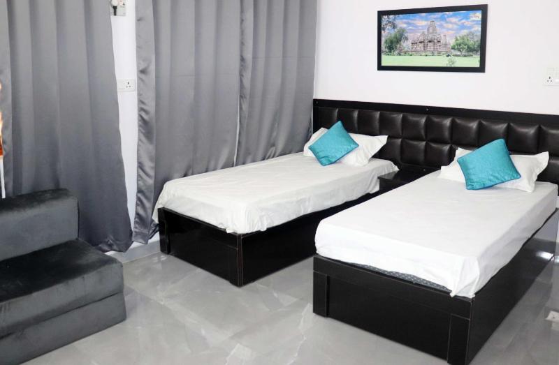 Khajuraho Glory Homestay - image 4