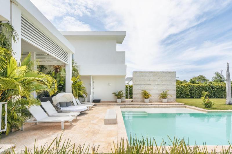 Luxury lakefront vacation paradise! - image 36