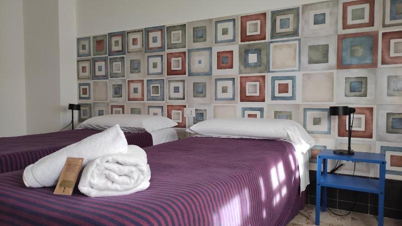 Budget Twin Room image 1