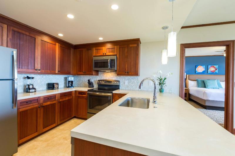One-Bedroom King Villa with Sofa Bed image 4
