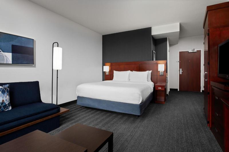 King Room image 4