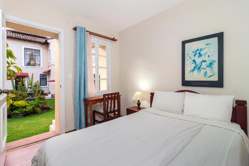 Hotel La Cartuja - image 13