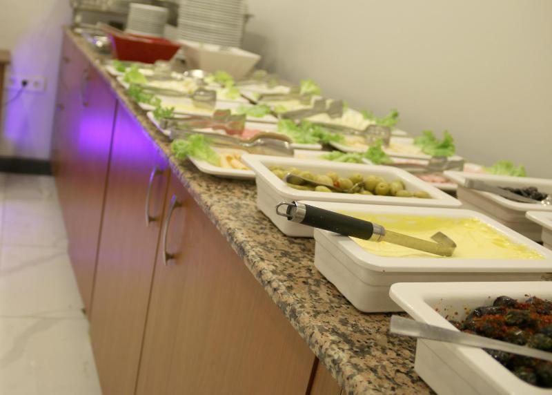 Suite with Hot Tub image 1