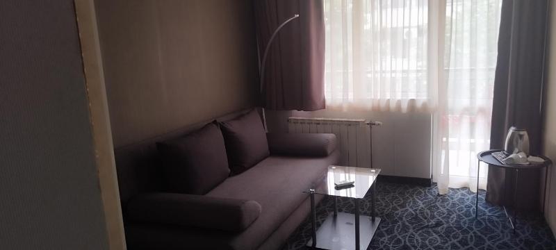 Junior Suite with Balcony image 4