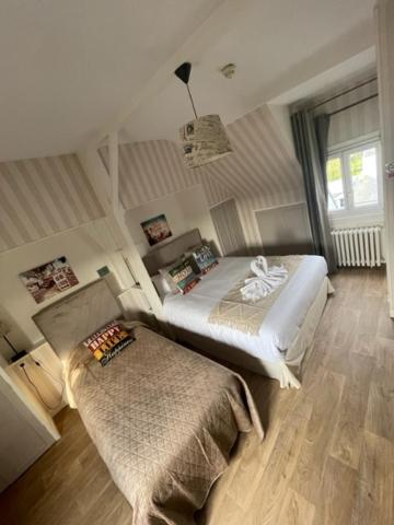 Superior Double - Triple Room image 3