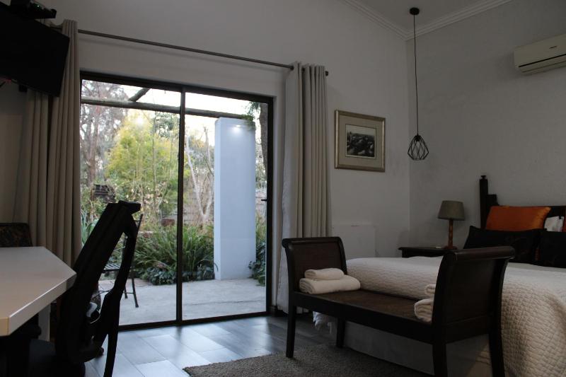 Jedidja Bed and Breakfast - image 5
