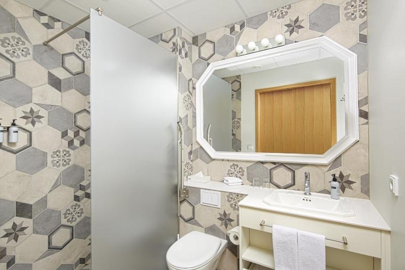 Double Room image 1