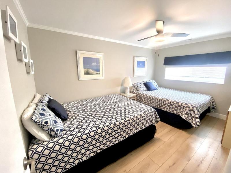 Two-Bedroom Apartment image 4