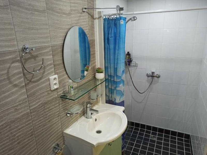 Apartment with Garden View image 3
