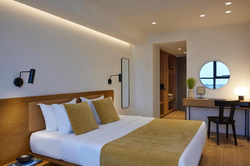 Sea View Junior Suite image 4
