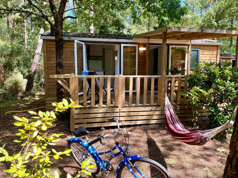 Superior Cottage Pergola (4 Persons) image 1