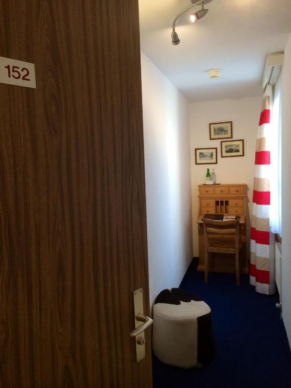 Budget Single Room image 2