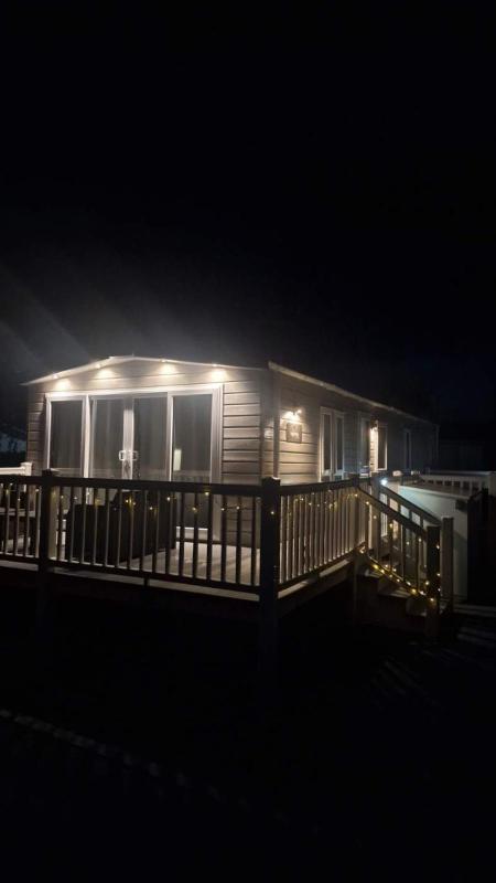 Ellis Retreats at Tattershall Lakes Images