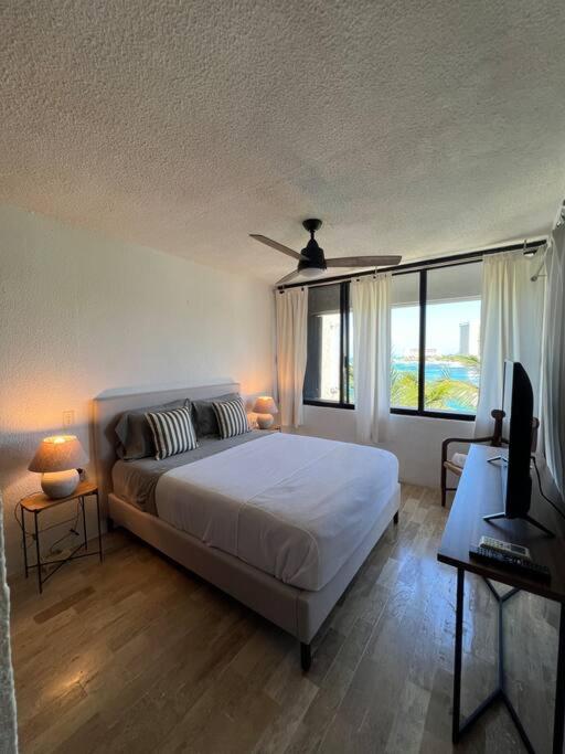 Amazing ocean front. 418 - image 3
