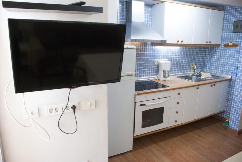 One-Bedroom Apartment with Pool View image 1