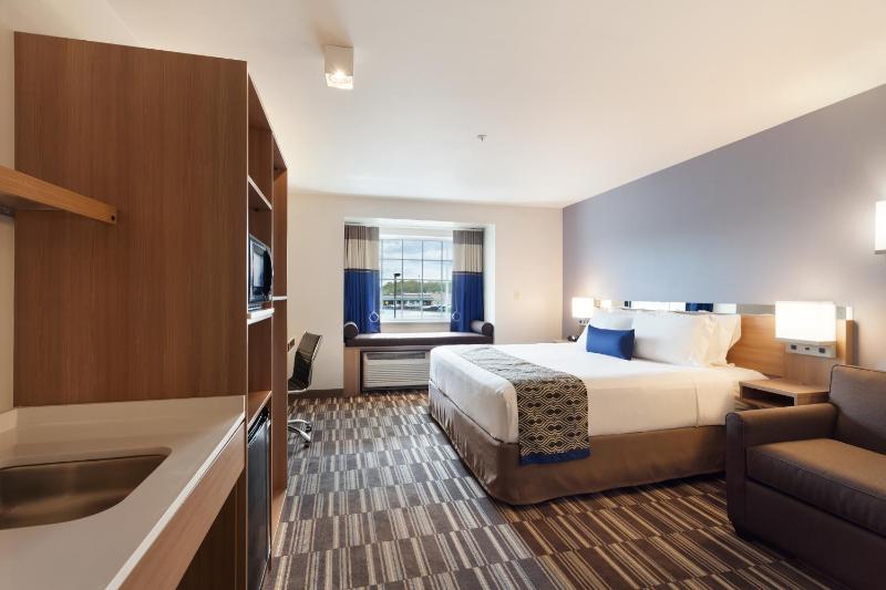 King Studio Suite - Accessible/Non-Smoking image 4