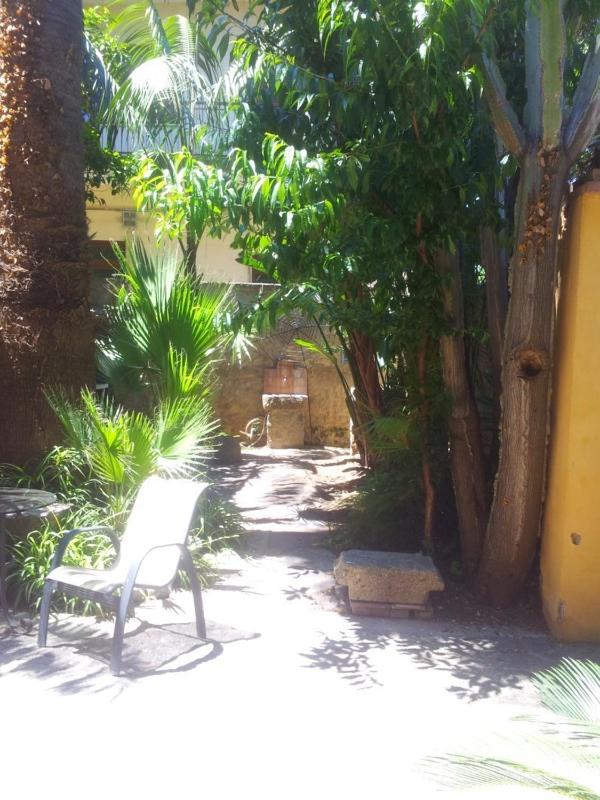 Villino with Garden - image 8