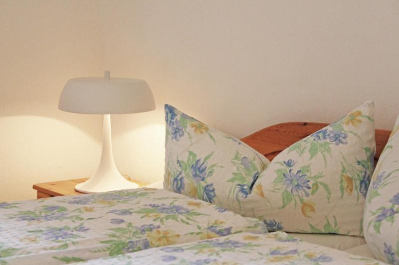 Single Room with Shared Bathroom image 1