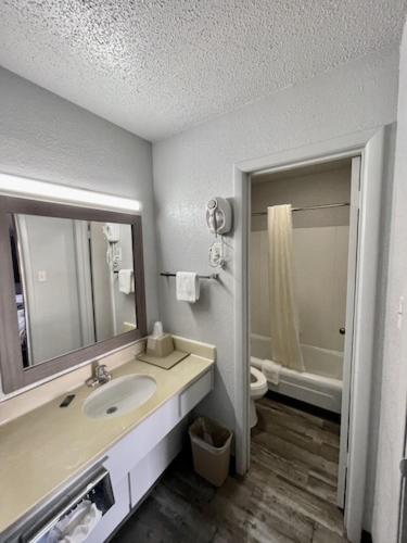 Double Room image 2
