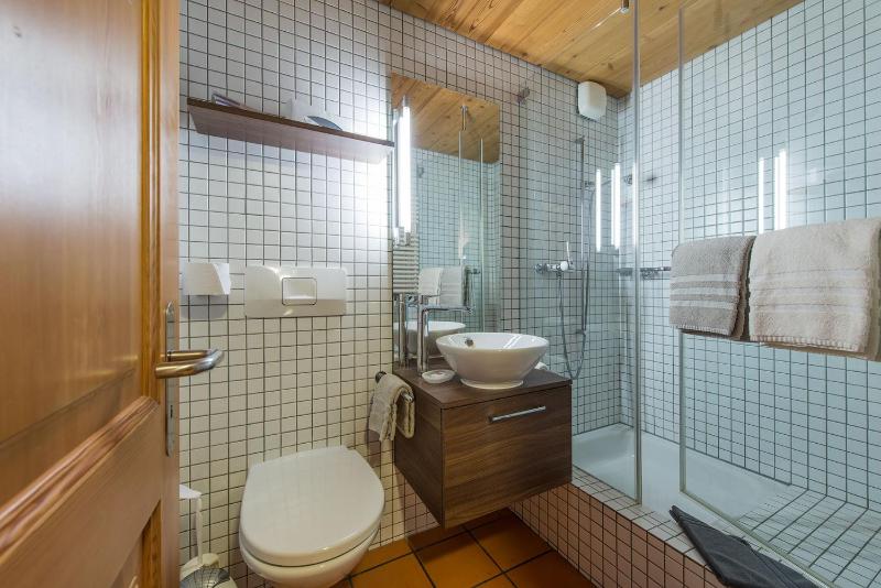 Family Suite with Balcony image 2
