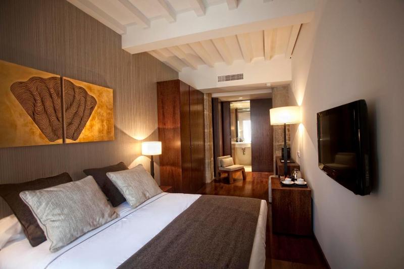 Superior with Gallery image 4