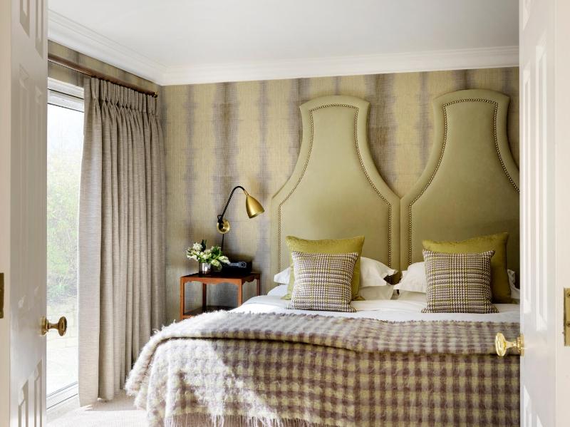 Deluxe Suite image 1